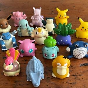 Pokemon sliders roller vintage Action Figures Set - 16 total
